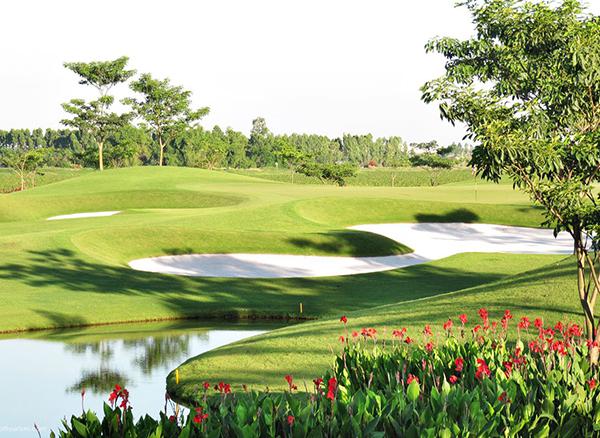 7 most beautiful and best golf courses in Hanoi in 2021