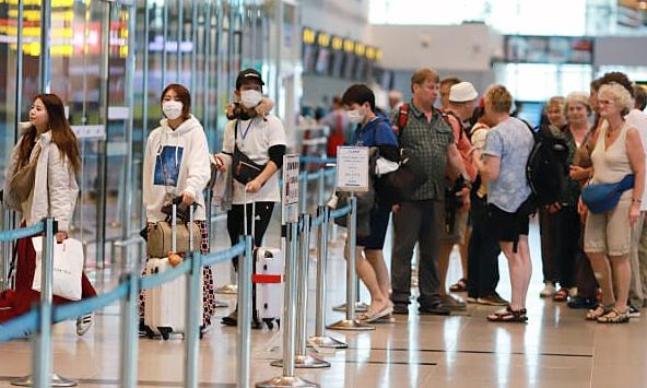 No quarantine needed when int'l flights resume, experts suggest
