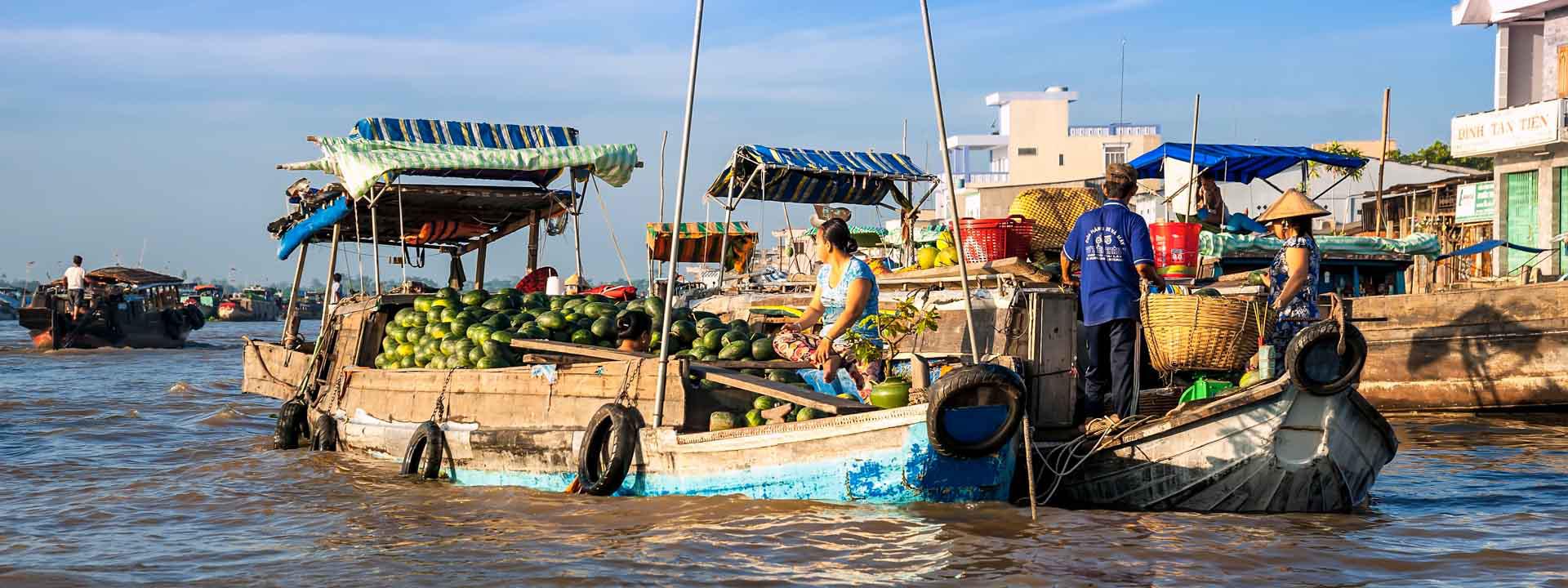 Tour Mekong Delta Explorer and exit to Cambodia 3 Days