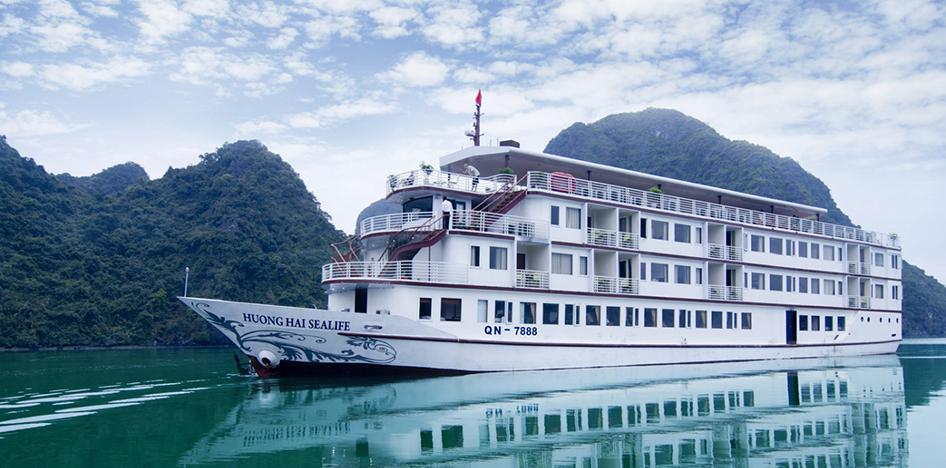Huong Hai Sealife Cruise 2 days in Halong Bay